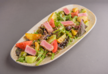 Photo of Салат нисуаз: французский классик с тунцом и оливками